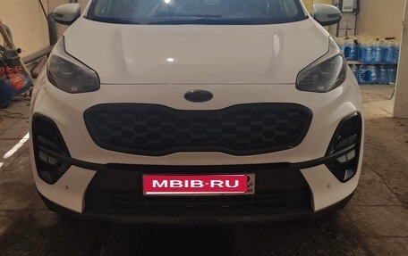 KIA Sportage IV рестайлинг, 2021 год, 2 680 000 рублей, 1 фотография