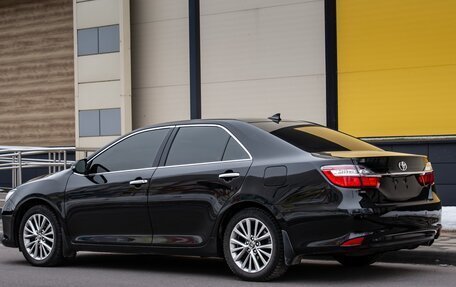 Toyota Camry, 2016 год, 2 300 000 рублей, 13 фотография