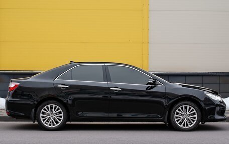 Toyota Camry, 2016 год, 2 300 000 рублей, 20 фотография