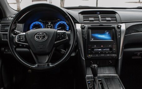 Toyota Camry, 2016 год, 2 300 000 рублей, 38 фотография