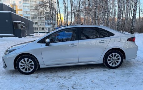 Toyota Corolla, 2021 год, 1 675 000 рублей, 3 фотография