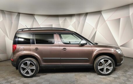 Skoda Yeti I рестайлинг, 2017 год, 1 370 000 рублей, 6 фотография