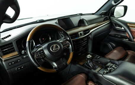 Lexus LX III, 2018 год, 8 449 000 рублей, 11 фотография