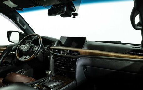 Lexus LX III, 2018 год, 8 449 000 рублей, 9 фотография