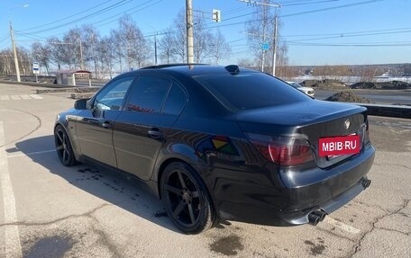 BMW 5 серия, 2007 год, 900 000 рублей, 4 фотография