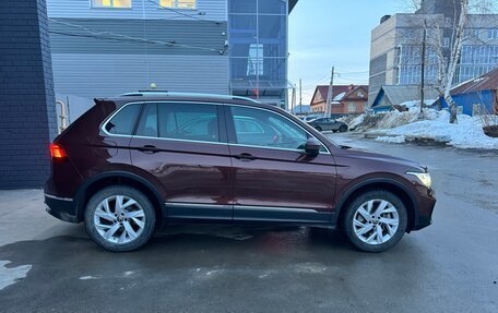 Volkswagen Tiguan II, 2021 год, 4 499 000 рублей, 4 фотография
