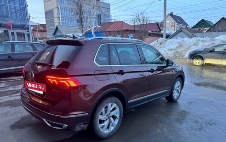 Volkswagen Tiguan II, 2021 год, 4 499 000 рублей, 5 фотография