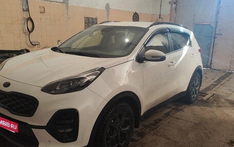 KIA Sportage IV рестайлинг, 2021 год, 2 680 000 рублей, 2 фотография