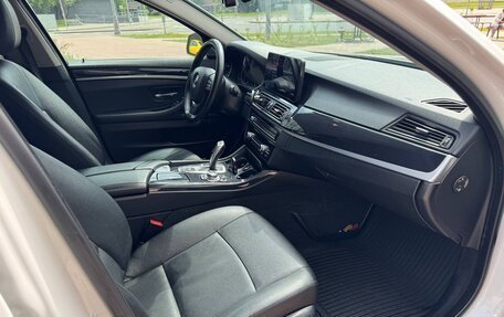 BMW 5 серия, 2016 год, 2 350 000 рублей, 13 фотография