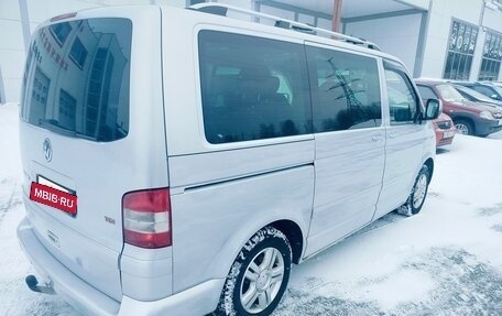 Volkswagen Multivan T5, 2008 год, 1 600 000 рублей, 3 фотография