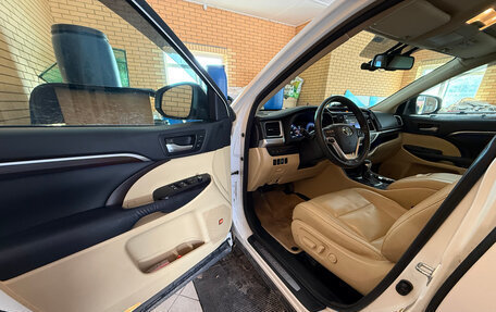 Toyota Highlander III, 2014 год, 3 300 000 рублей, 4 фотография