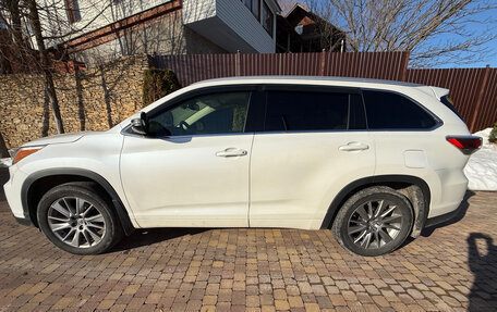 Toyota Highlander III, 2014 год, 3 300 000 рублей, 20 фотография