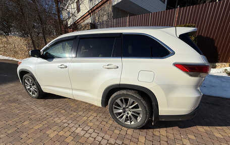 Toyota Highlander III, 2014 год, 3 300 000 рублей, 21 фотография