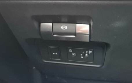 Land Rover Range Rover Evoque II, 2020 год, 4 500 000 рублей, 23 фотография