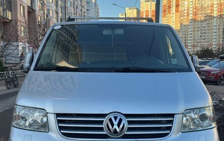 Volkswagen Multivan T5, 2008 год, 1 690 000 рублей, 2 фотография