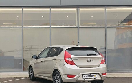 Hyundai Solaris II рестайлинг, 2011 год, 599 000 рублей, 5 фотография