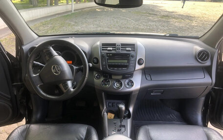 Toyota RAV4, 2011 год, 1 900 000 рублей, 6 фотография