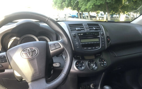 Toyota RAV4, 2011 год, 1 900 000 рублей, 9 фотография