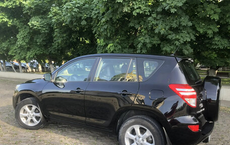 Toyota RAV4, 2011 год, 1 900 000 рублей, 18 фотография