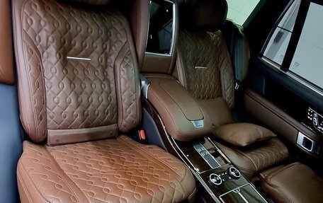 Land Rover Range Rover IV рестайлинг, 2019 год, 9 000 000 рублей, 17 фотография