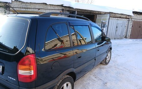 Opel Zafira A рестайлинг, 2002 год, 350 000 рублей, 11 фотография
