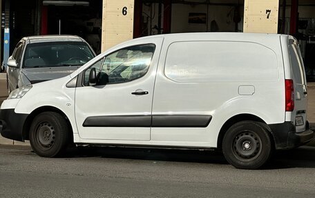 Peugeot Partner II рестайлинг 2, 2012 год, 980 000 рублей, 9 фотография