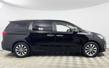 KIA Carnival III, 2018 год, 2 463 100 рублей, 5 фотография