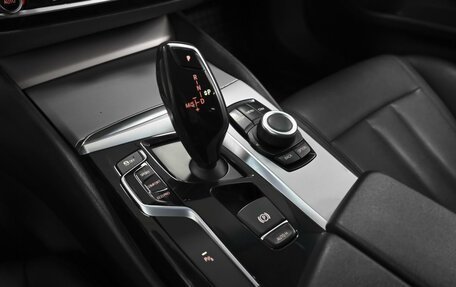 BMW 5 серия, 2018 год, 2 399 000 рублей, 12 фотография