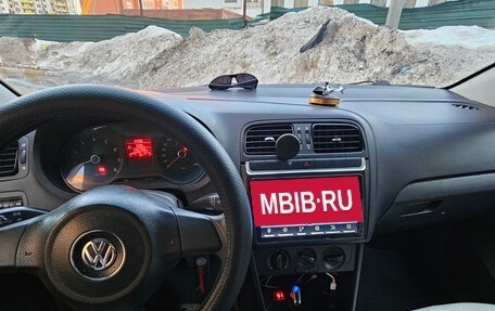 Volkswagen Polo VI (EU Market), 2011 год, 555 000 рублей, 9 фотография