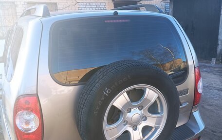 Chevrolet Niva I рестайлинг, 2011 год, 410 000 рублей, 3 фотография