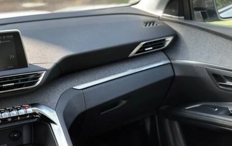 Peugeot 5008 II, 2019 год, 2 100 000 рублей, 3 фотография