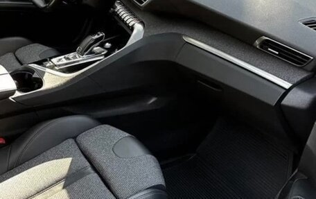 Peugeot 5008 II, 2019 год, 2 100 000 рублей, 5 фотография