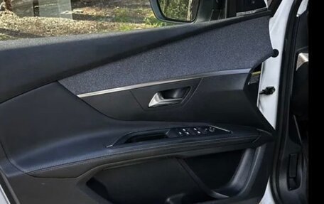 Peugeot 5008 II, 2019 год, 2 100 000 рублей, 10 фотография