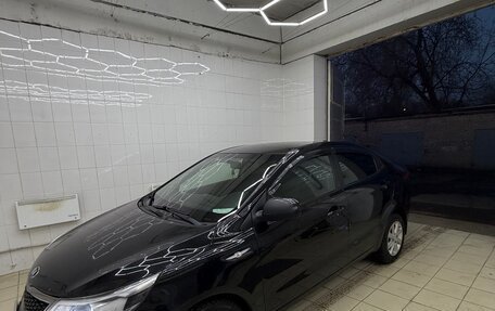 KIA Rio III рестайлинг, 2017 год, 960 000 рублей, 2 фотография