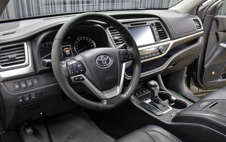 Toyota Highlander III, 2014 год, 2 898 000 рублей, 15 фотография