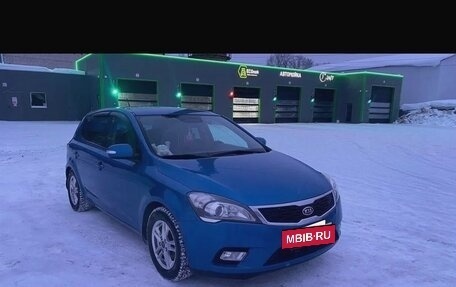 KIA cee'd I рестайлинг, 2010 год, 620 000 рублей, 2 фотография