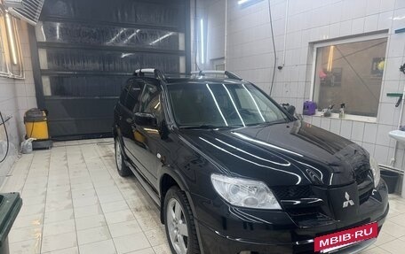 Mitsubishi Outlander III рестайлинг 3, 2006 год, 550 000 рублей, 2 фотография