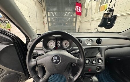 Mitsubishi Outlander III рестайлинг 3, 2006 год, 550 000 рублей, 11 фотография