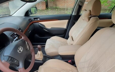 Toyota Avensis III рестайлинг, 2008 год, 1 090 000 рублей, 4 фотография