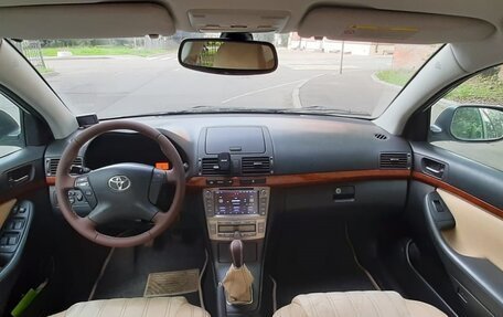 Toyota Avensis III рестайлинг, 2008 год, 1 090 000 рублей, 3 фотография