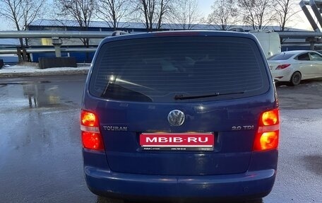 Volkswagen Touran III, 2004 год, 450 000 рублей, 6 фотография