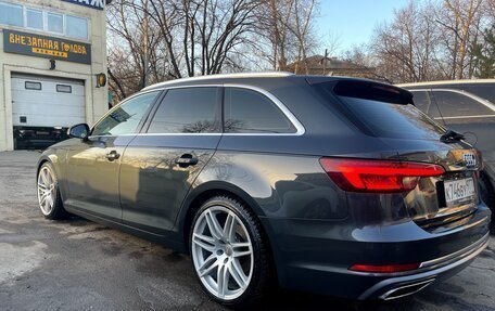 Audi A4, 2019 год, 2 500 000 рублей, 4 фотография