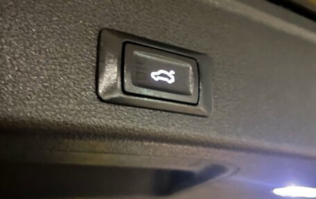 Audi A4, 2019 год, 2 500 000 рублей, 12 фотография