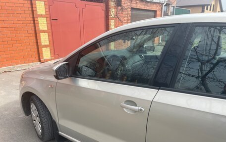 Volkswagen Polo VI (EU Market), 2011 год, 550 000 рублей, 3 фотография