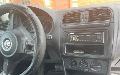 Volkswagen Polo VI (EU Market), 2011 год, 550 000 рублей, 8 фотография