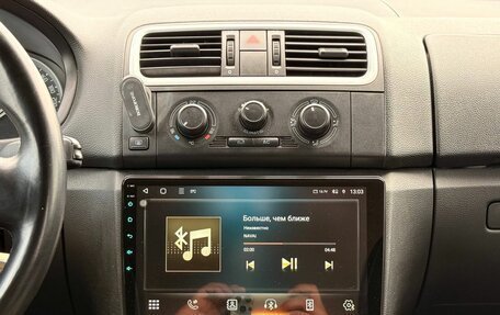 Skoda Fabia II, 2010 год, 550 000 рублей, 12 фотография