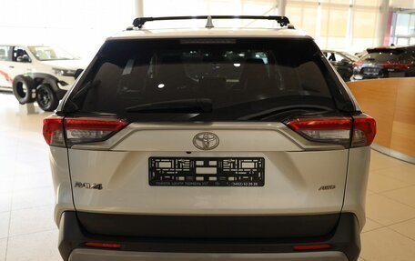 Toyota RAV4, 2020 год, 3 550 000 рублей, 6 фотография