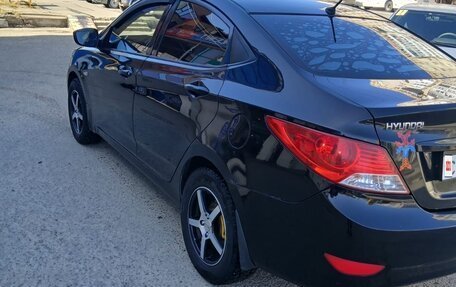 Hyundai Solaris II рестайлинг, 2013 год, 750 000 рублей, 6 фотография