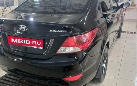 Hyundai Solaris II рестайлинг, 2013 год, 750 000 рублей, 3 фотография