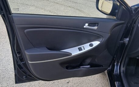 Hyundai Solaris II рестайлинг, 2013 год, 750 000 рублей, 18 фотография